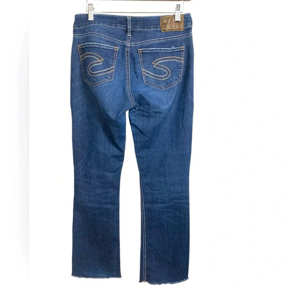 Silver Natsuki mid rise, mid weight, mid wash, boot cut jean w raw hem, 28 by 33 - Picture 3 of 6